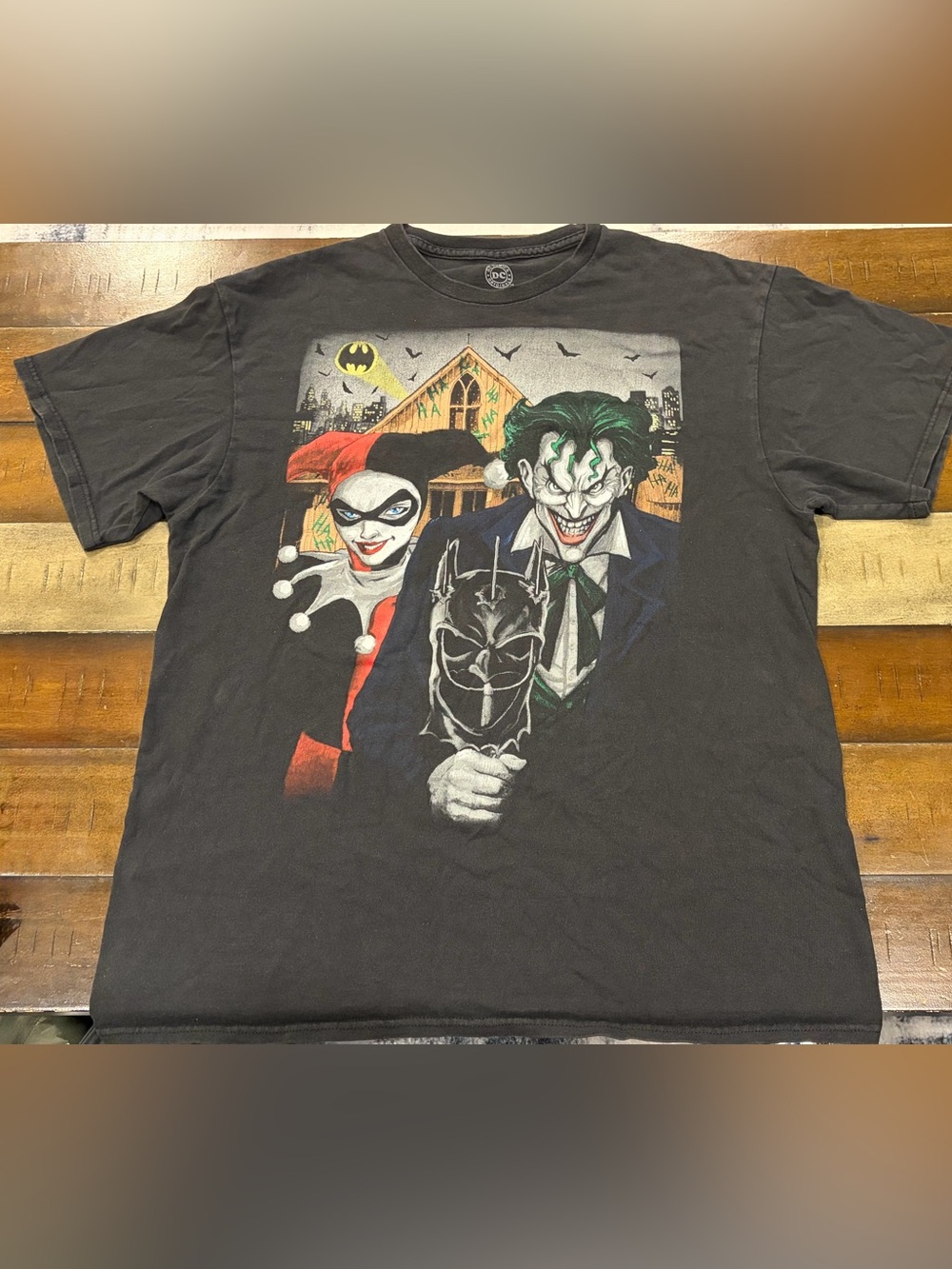Joker & Harley Quinn: Grant Wood "AMERICAN GOTHIC" Homage T-Shirt